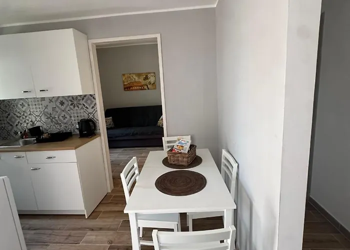 Veiotorome Casa Ad Isola Farnese 아파트 *